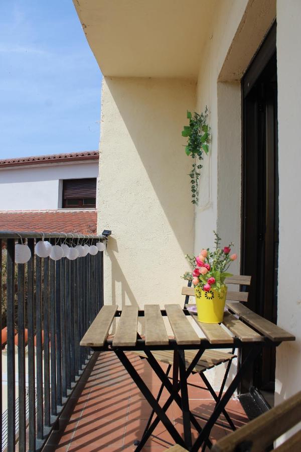 Vut Santa Lucia Apartment Zamora Luaran gambar