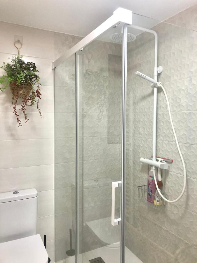 Vut Santa Lucia Apartment Zamora Luaran gambar