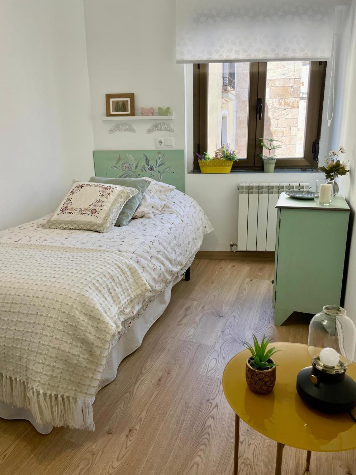 Vut Santa Lucia Apartment Zamora Luaran gambar
