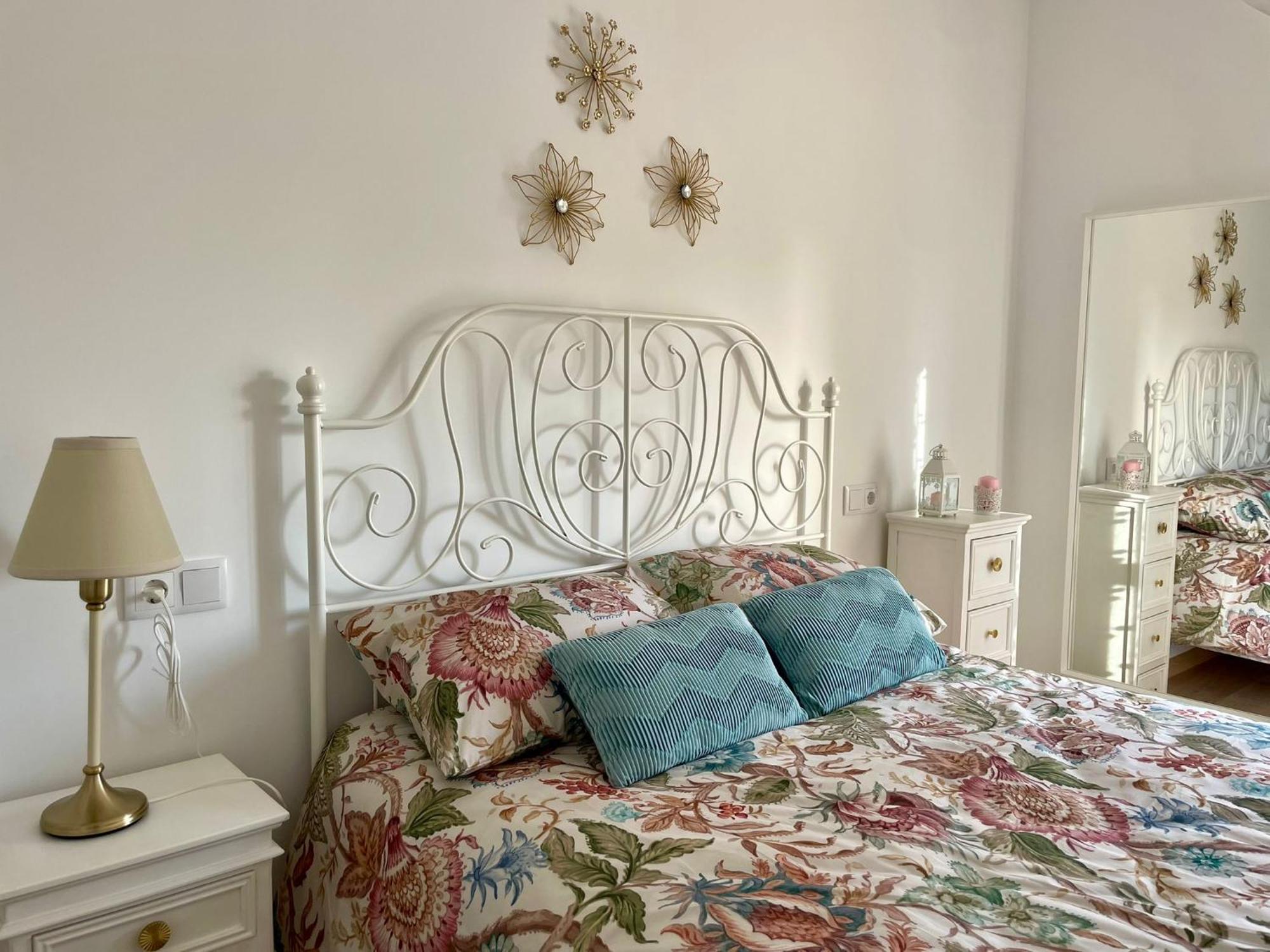 Vut Santa Lucia Apartment Zamora Luaran gambar